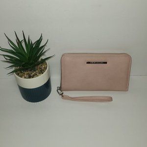 NWOT Blush Pink Steve Madden Wristlet